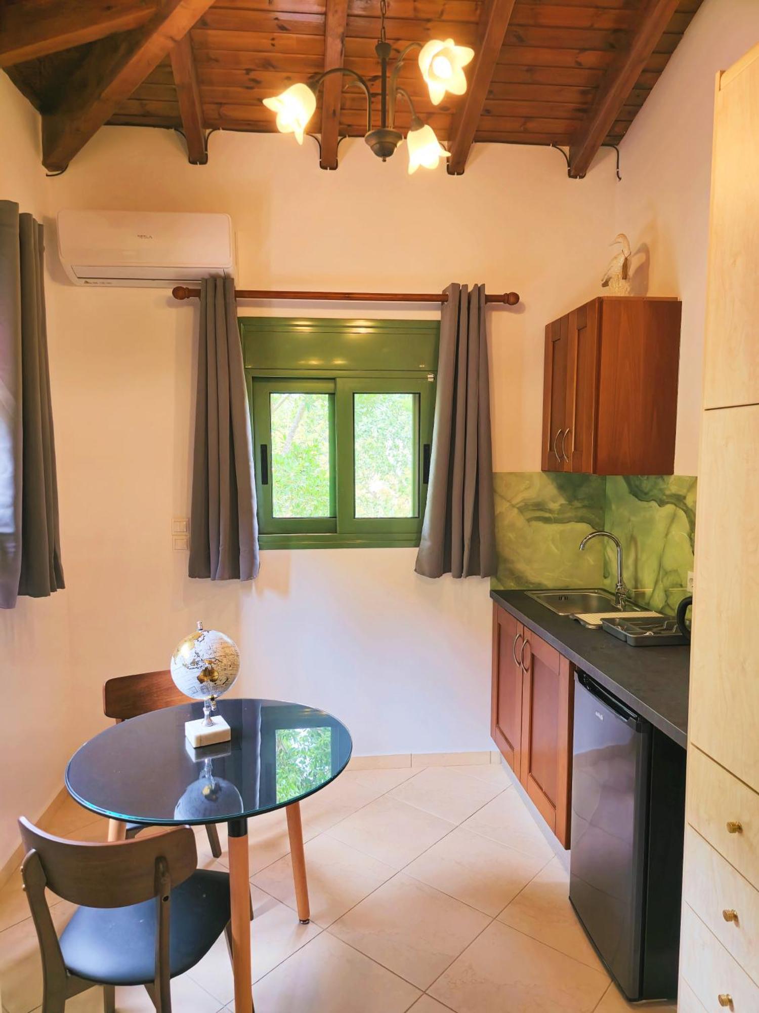 Okeanis Apartments & Suites Adults Only Kateleios Exteriör bild